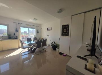 Departamento de 4 ambientes, Neuquén · Departamento de 71 m² con 3 Dorm. en Venta en Centro Este