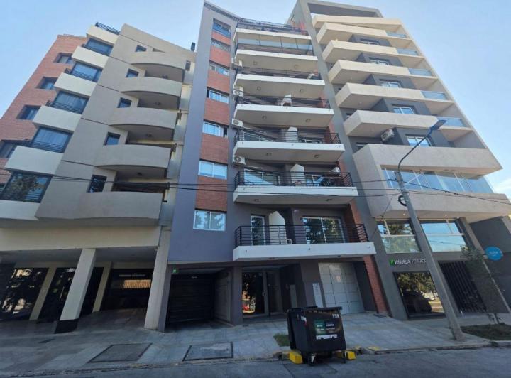 Departamento · 71m² · 4 Ambientes · 1 Cochera