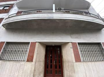 Departamento · 56m² · 2 Ambientes · Venta Departamento 2 Ambientes a Refaccionar en Villa Urquiza