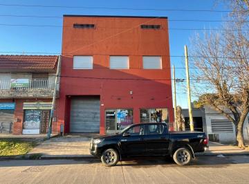 Local comercial · 275m² · Local en Los Hornos