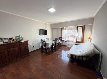 PH · 65m² · 2 Dormitorios · PH 3 Ambientes. Chauvin.