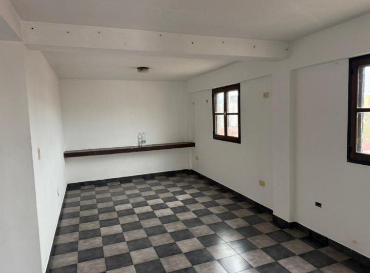 Departamento · 90m² · 5 Ambientes