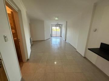 Departamento · 81m² · 4 Ambientes · Venta Dpto 2 Dorm. - Excelente Ubicacion - Vista Al Parque Nueva Cordoba - a m Plaza España