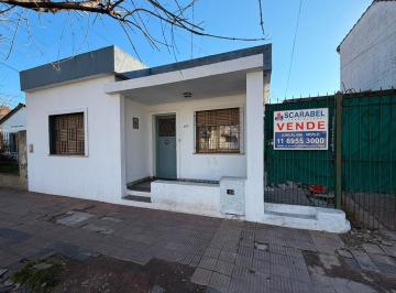 Casa · 120m² · 3 Ambientes · Venta Casa 3 Ambientes + Departamento a Terminar – Merlo