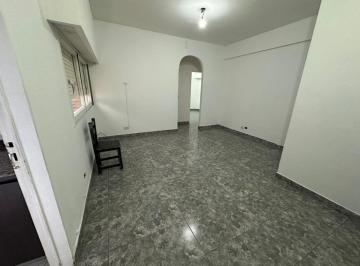 Departamento de 3 ambientes, Villa Devoto · Villa Devoto Depto. 3 Amb. Int. 2 Patios