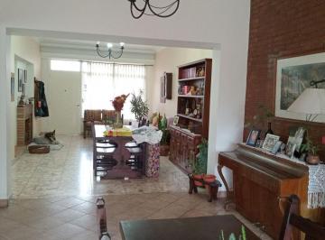VTE-VTE-30_2 · Venta Casa 5 Amb en Ciudadela con Fondo, Parque y Cochera