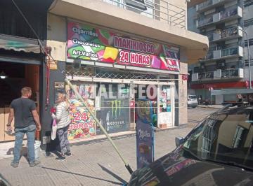 VTE-VTE-42_2 · Venta Local en Liniers en Av con Deposito y Entrepiso