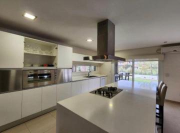 VTE-VTE-58_2 · Casa en Venta Terravista 4 Dorms Fondo a Laguna