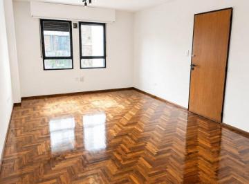 Departamento · 40m² · 2 Ambientes · Departamento Completamente Remodelado a 1 Cuadra de Av Estrada