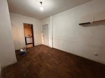 Departamento · 30m² · 2 Ambientes · Departamento 2 Amb Cocina Separada, Primer Piso por Escalera en Venta en Almagro