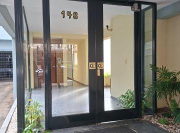 Departamento de 4 ambientes, San Isidro · Oportunidad! Departamento de 94 m², 3 Ambientes con Dependencia a La Venta en Centro de Martínez.