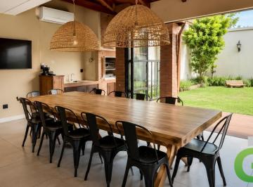 Casa · 386m² · 8 Ambientes · 1 Cochera · Venta Casa | Tres Cerritos