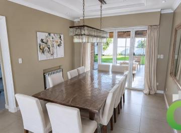 Casa · 386m² · 8 Ambientes · 1 Cochera · Venta Casa | Tres Cerritos