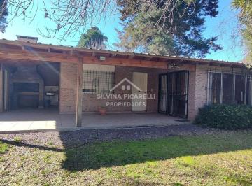 Casa · 56m² · 2 Ambientes · Casa Chalet en Venta en Barrio Parque Sakura, Exaltación de La Cruz, G. B. a. Zona Norte