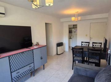 Departamento · 80m² · 4 Ambientes · 1 Cochera · Alquiler Depto Dos Dorm Jardines de La Estanzuela