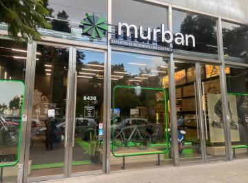 Local comercial · 220m² · Excelente Local Sobre Av del Libertador
