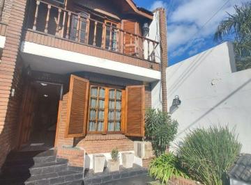 ZDI-ZDI-91_2 · Excelente Triplex Ubicado en El Centro de San Justo