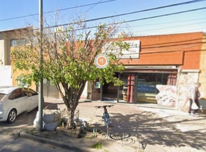 Local comercial · 352m² · 4 Ambientes · 4 Cocheras