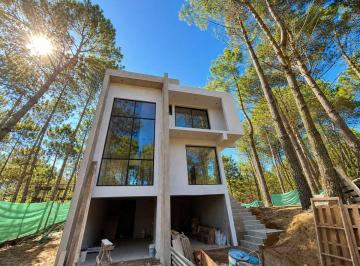 Casa de 4 ambientes, Costa del Este · Propiedad a Estrenar en La Reserva, Costa del Este