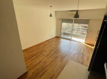 Departamento de 2 ambientes, Villa Urquiza · Amplio 2 Ambientes Al Frente Villa Urquiza