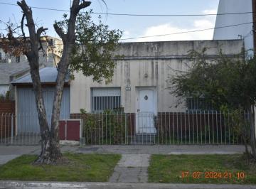 PH · 115m² · 4 Dormitorios · Casa en Venta Ideal 2 Familias, Santa Catalina 1000, Moron.