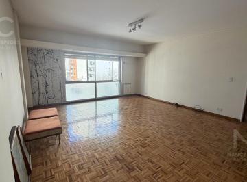 Departamento · 92m² · 4 Ambientes · Departamento de 4 Ambientes en Venta, Quilmes Centro, Apto Credito! Oportunidad!