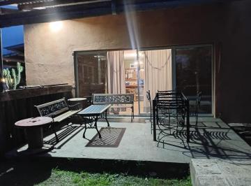 Casa · 80m² · 3 Ambientes · 2 Cocheras · Totalmente Amoblada!