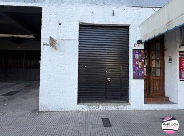 Local comercial , Velez Sarsfield · Alquiler Local con Vidriera - Excelente Zona