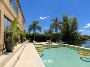 Casa · 560m² · 6 Ambientes · Venta Exclusiva Casa 4 Dorm en Suite Al Lago - Los Castores Nordelta