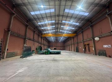 Bodega-Galpón · 2334m² · 2 Ambientes · Galpon en Alquiler - Excelente Ubicacion en Moreno
