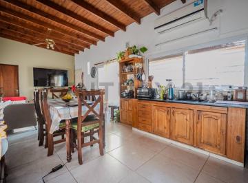 Casa · 150m² · 3 Dormitorios · 2 Cocheras · Dos Viviendas Sobre un Mismo Lote. Ideal Para Dos Familias o Inversión | Tolosa