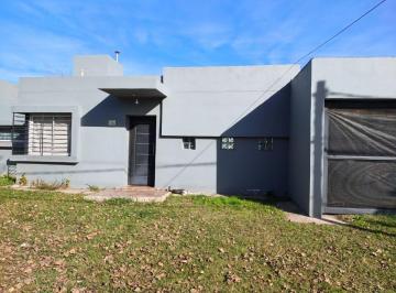 Casa de 5 ambientes, Villa Allende · Villa Allende, 2 Dor y Gran Patio. a m del Vas