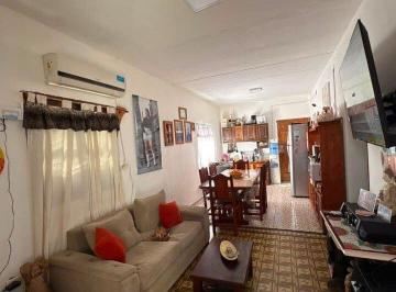 Casa · 70m² · 4 Ambientes · Casa de 2 Dorm. con Quincho y Parillero - San Martin 2161