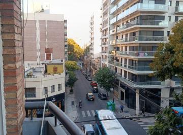 Departamento de 3 ambientes, Rosario · Semipiso en Óptimo Estado