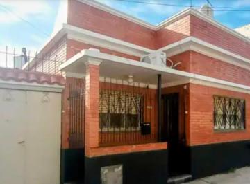 Casa de 6 ambientes, Avellaneda · Casa Villa Dominico