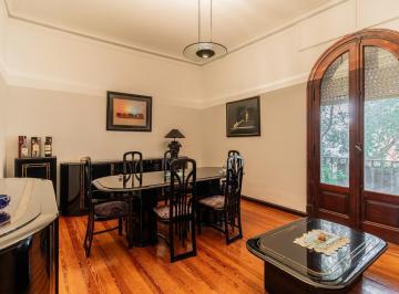 PH · 160m² · 5 Ambientes · PH en Villa Luro