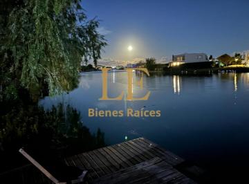 Casa · 241m² · 5 Ambientes · 5 Cocheras · Casa a La Venta en El Canton a La Laguna