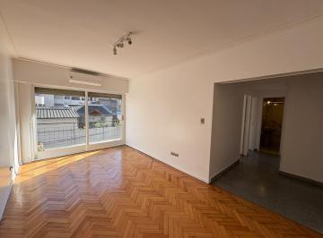Departamento · 64m² · 3 Ambientes · Alquiler Departamento 3 Ambientes, Amplio con Balcón Corrido, 73 M²3 Totales, Paternal