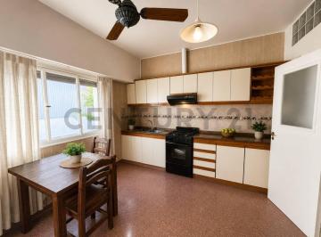 PH · 88m² · 4 Ambientes · Venta PH 4 Ambientes Hurlingham 120 m² Frente