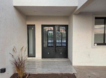 Casa de 4 ambientes, Presidente Perón · Casa a Estrenar en Horizontes Al Sur Canning