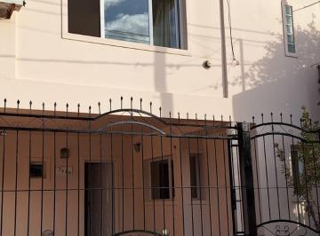 Casa de 6 ambientes, Neuquén · Alquiler Duplex 3 Dorm.