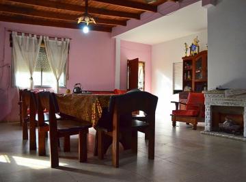 Casa · 138m² · 7 Ambientes · Venta Casa 7 Amb. C/jardín, Lote Prop. Lomas de Zamor