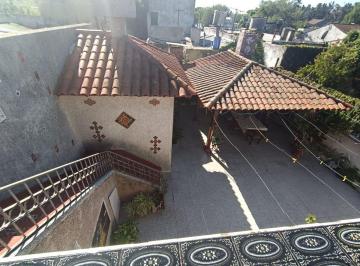 Casa · 160m² · 3 Ambientes · 1 Cochera · Casa en Venta 3 Amb con Depto y Quincho Lavallol
