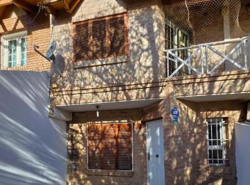 Casa · 100m² · 4 Ambientes · 111 Cocheras · Casa en Alquiler