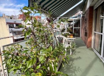Departamento · 63m² · 2 Ambientes · 1 Cochera · Venta Depto 2 Amb 77 m Recoleta Gran Balcon