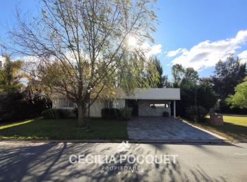 Casa · 147m² · 4 Ambientes · 2 Cocheras · Casa en Venta en Santa Juana Canning