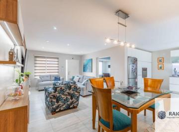 Casa de 5 ambientes, Neuquén · Casa en Venta C/ Cochera en Huilliches