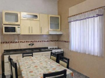 Casa en Venta de 7 ambientes San Francisco · Se Vende Casa - 2 Habitaciones - Barrio Catedral