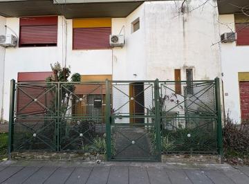 Casa · 90m² · 4 Ambientes · Casa en Venta en Hurlingham, G. B. a. Zona Oeste, Argentina