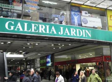 Local comercial · 31m² · Local en Alquiler - Galeria Jardin - Peatonal Florida Al 500 - Caba - Centro - Microcentro.